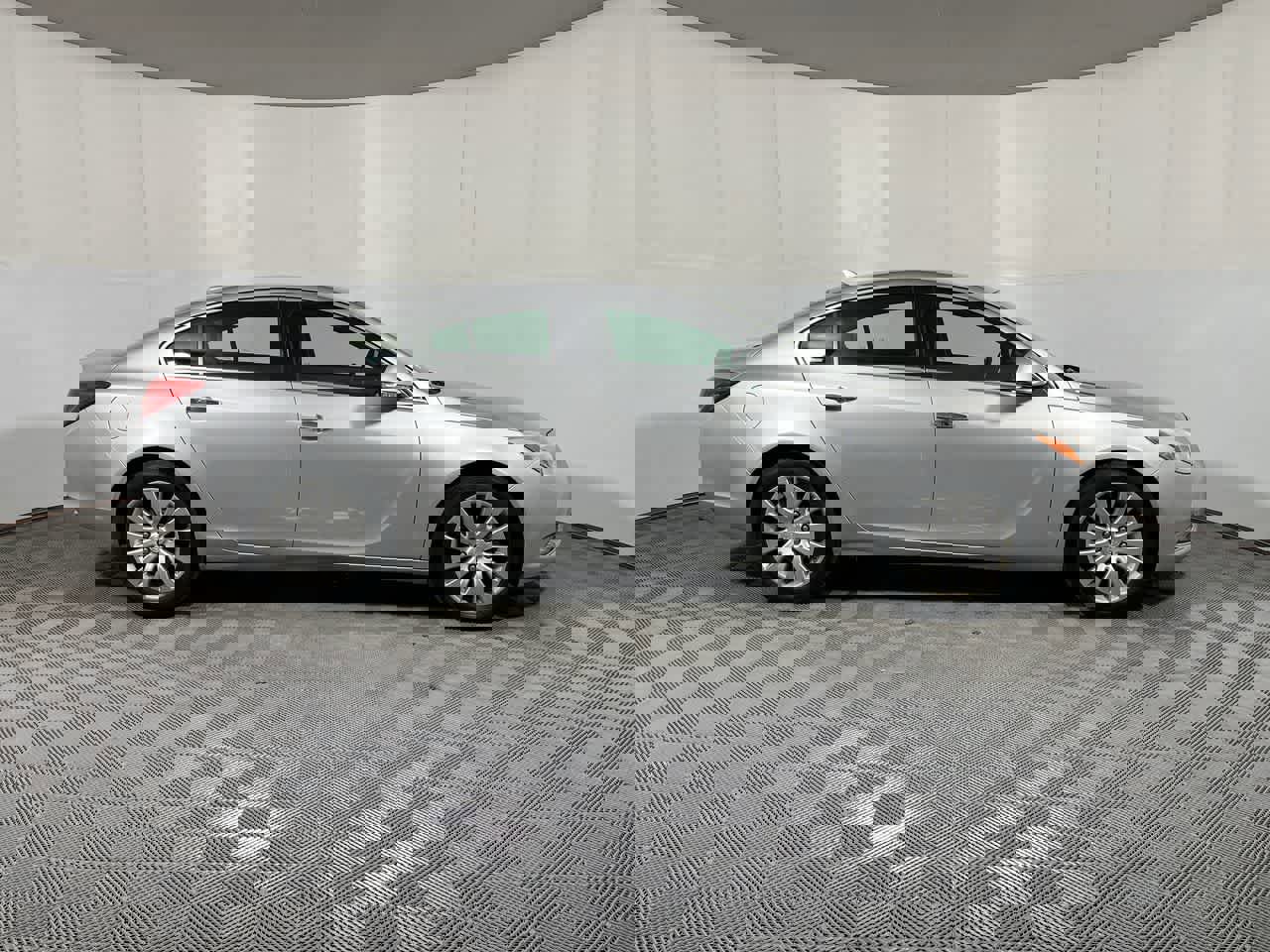 Used 2013 Buick Regal Premium FWD image 9