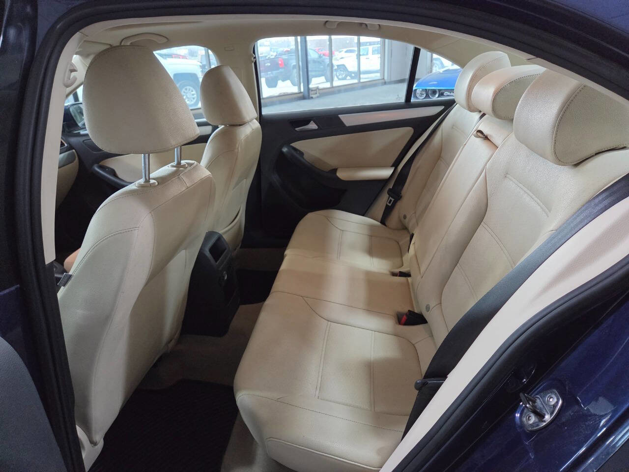 Used 2012 Volkswagen Jetta SEL image 18