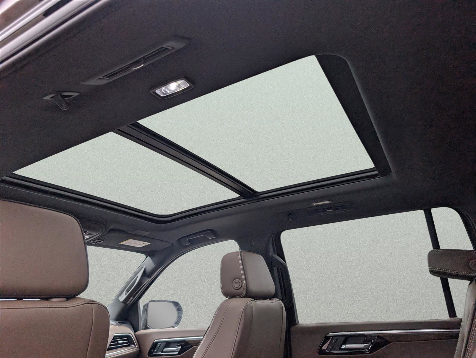 New 2026 Chevrolet Suburban High Country image 12