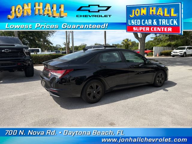 Used 2022 Hyundai Elantra SEL w/ Convenience Package FWD image 11