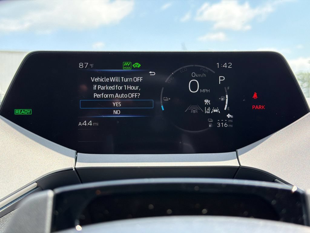 New 2027 Toyota Prius Plug-In Hybrid FWD image 32