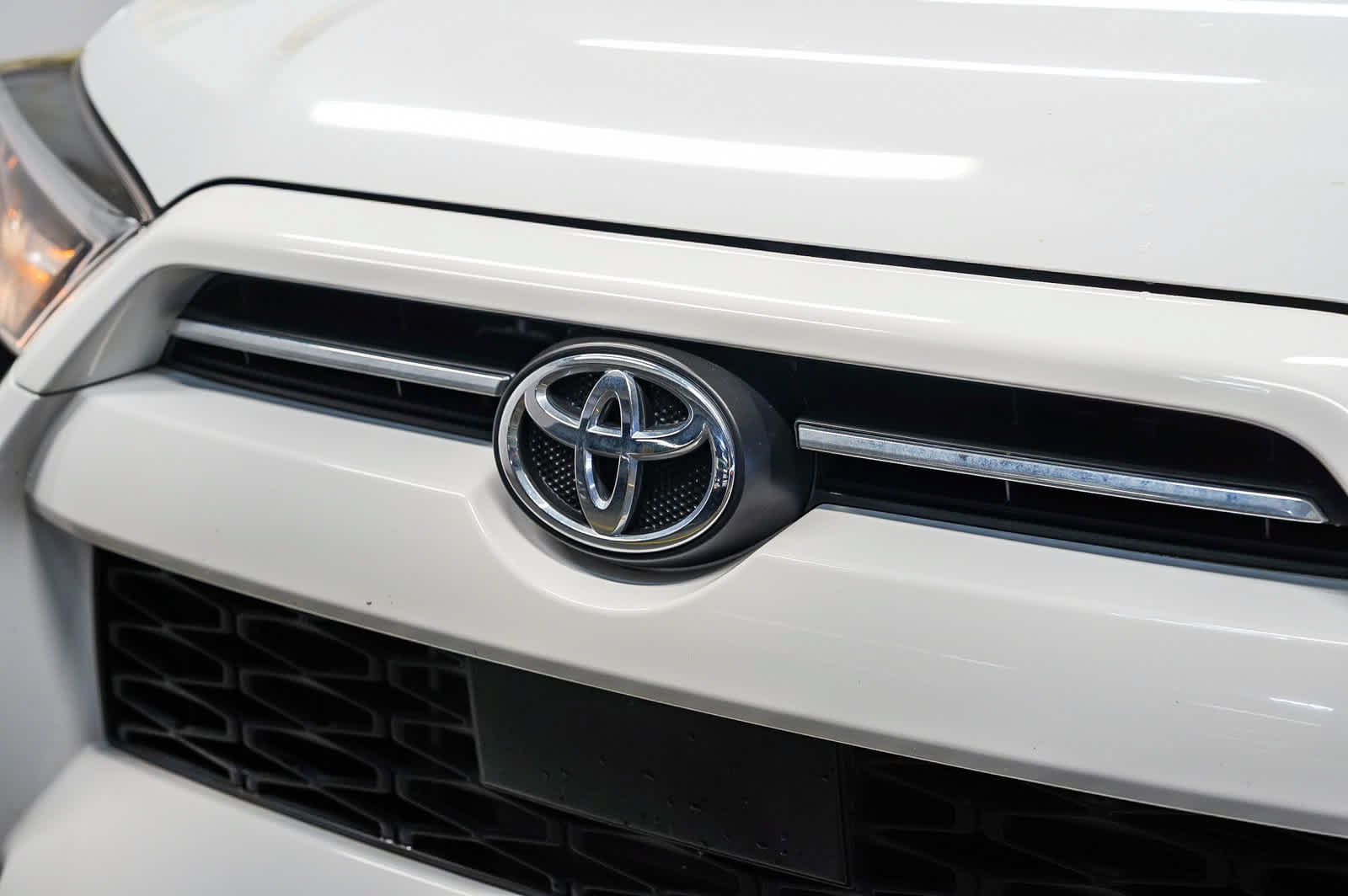 Used 2024 Toyota 4Runner SR5 Premium AWD/4WD image 8