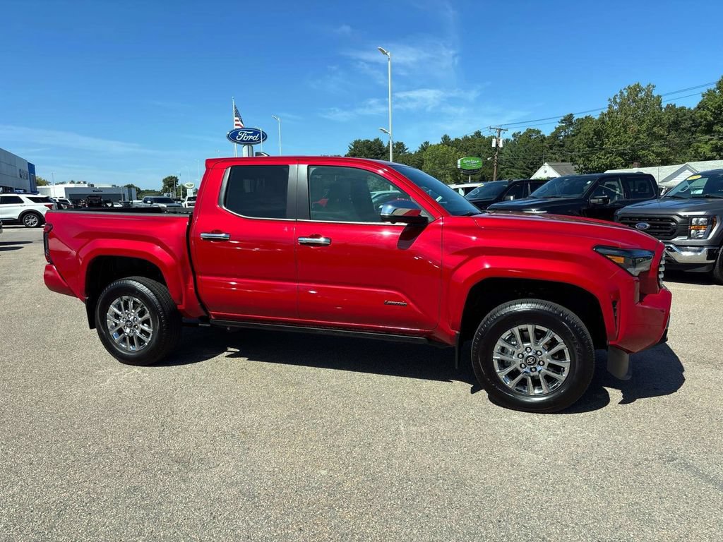 Used 2025 Toyota Tacoma Limited AWD/4WD image 2