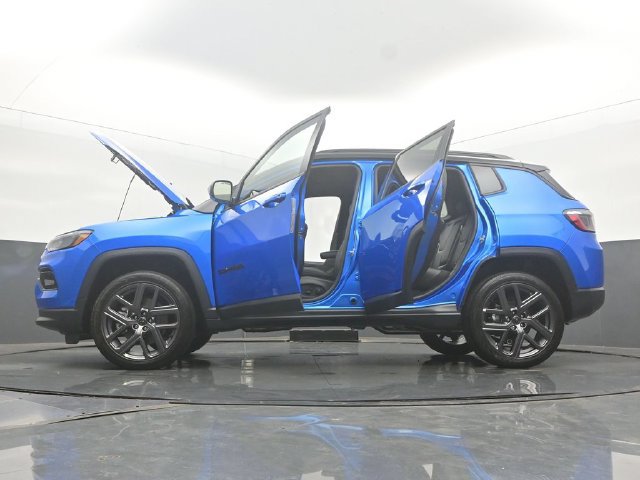 New 2026 Jeep Compass Limited w/ Sun, Sound & Navigation Group AWD/4WD image 58