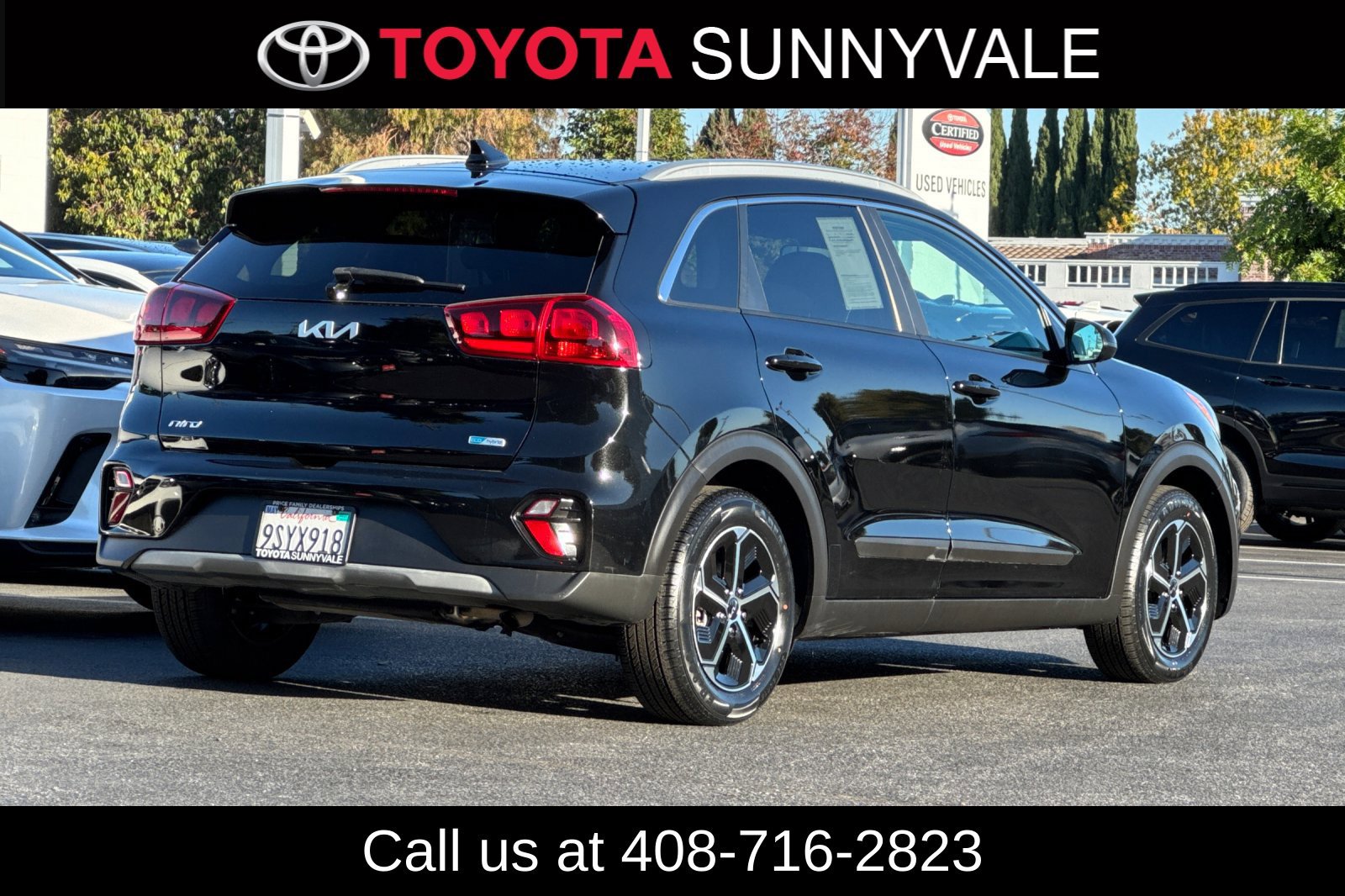 Used 2022 Kia Niro LXS w/ Digital Cluster Package FWD image 6