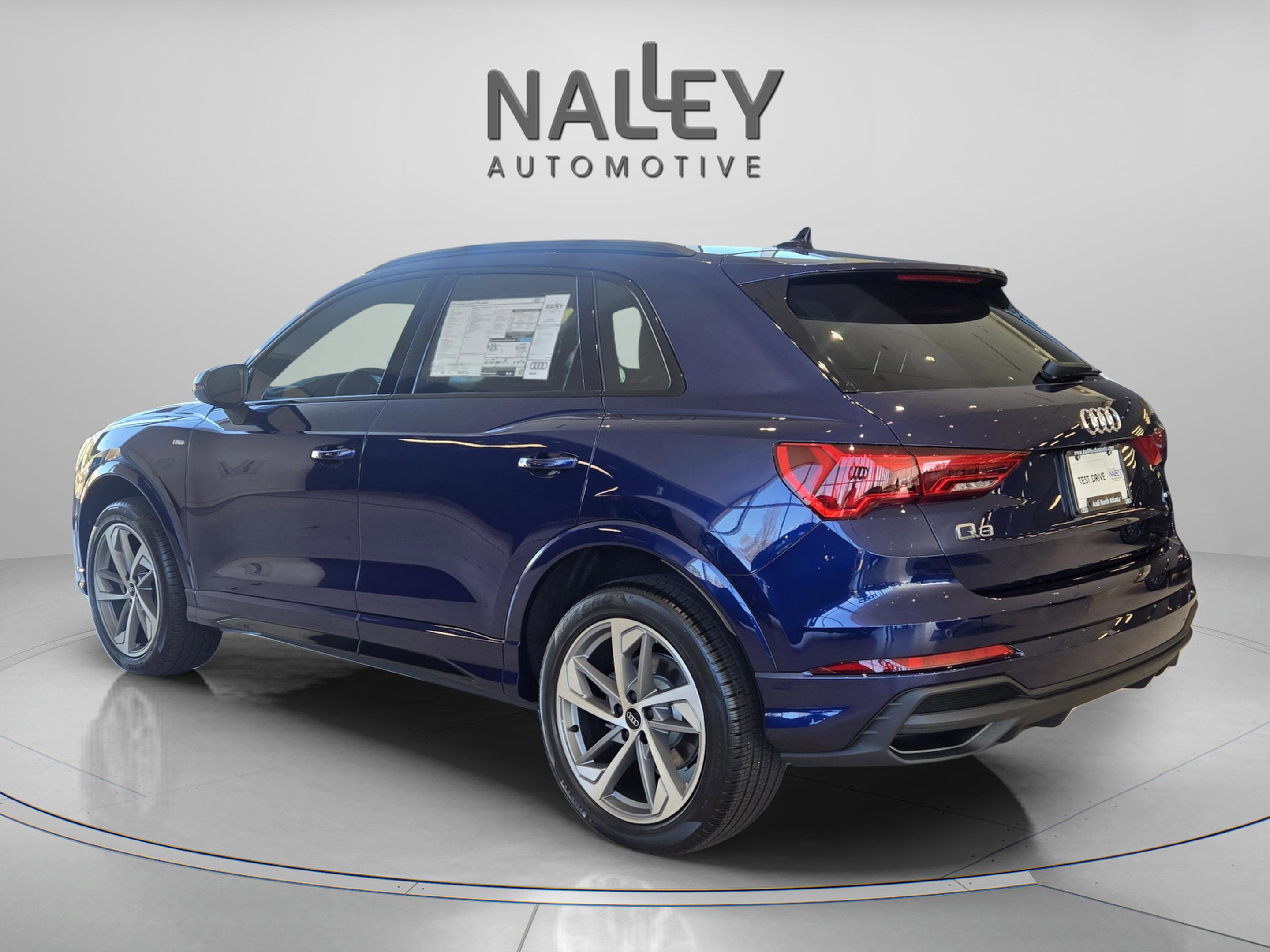 New 2025 Audi Q3 2.0T Premium image 3