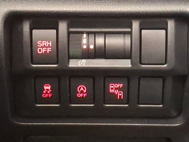 Used 2020 Subaru Crosstrek 2.0i Limited w/ Moonroof Package image 25