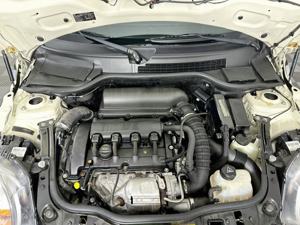 Used 2010 MINI Cooper S FWD image 29