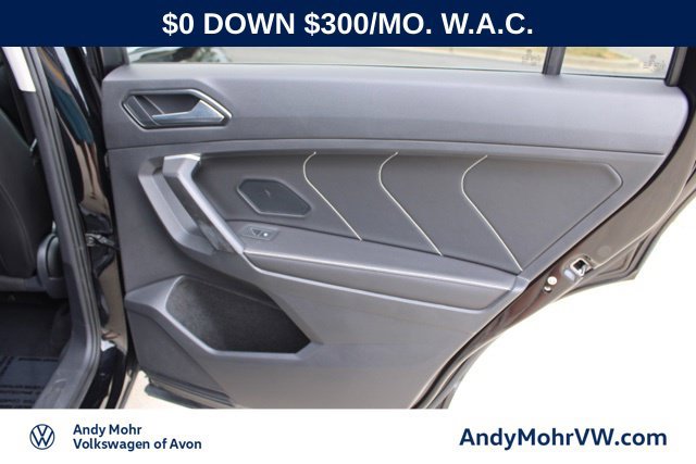 Used 2024 Volkswagen Tiguan SE AWD/4WD image 24