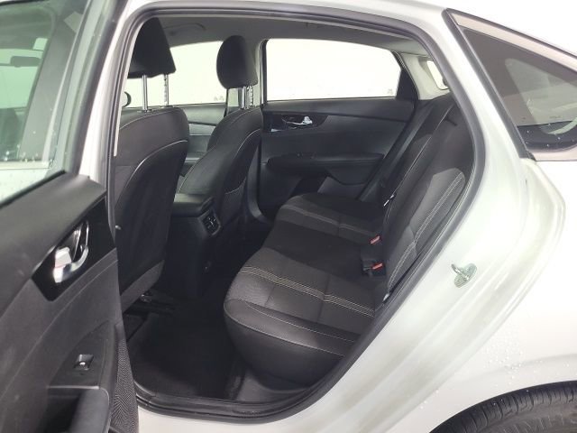 Used 2023 Kia Forte GT-Line image 9