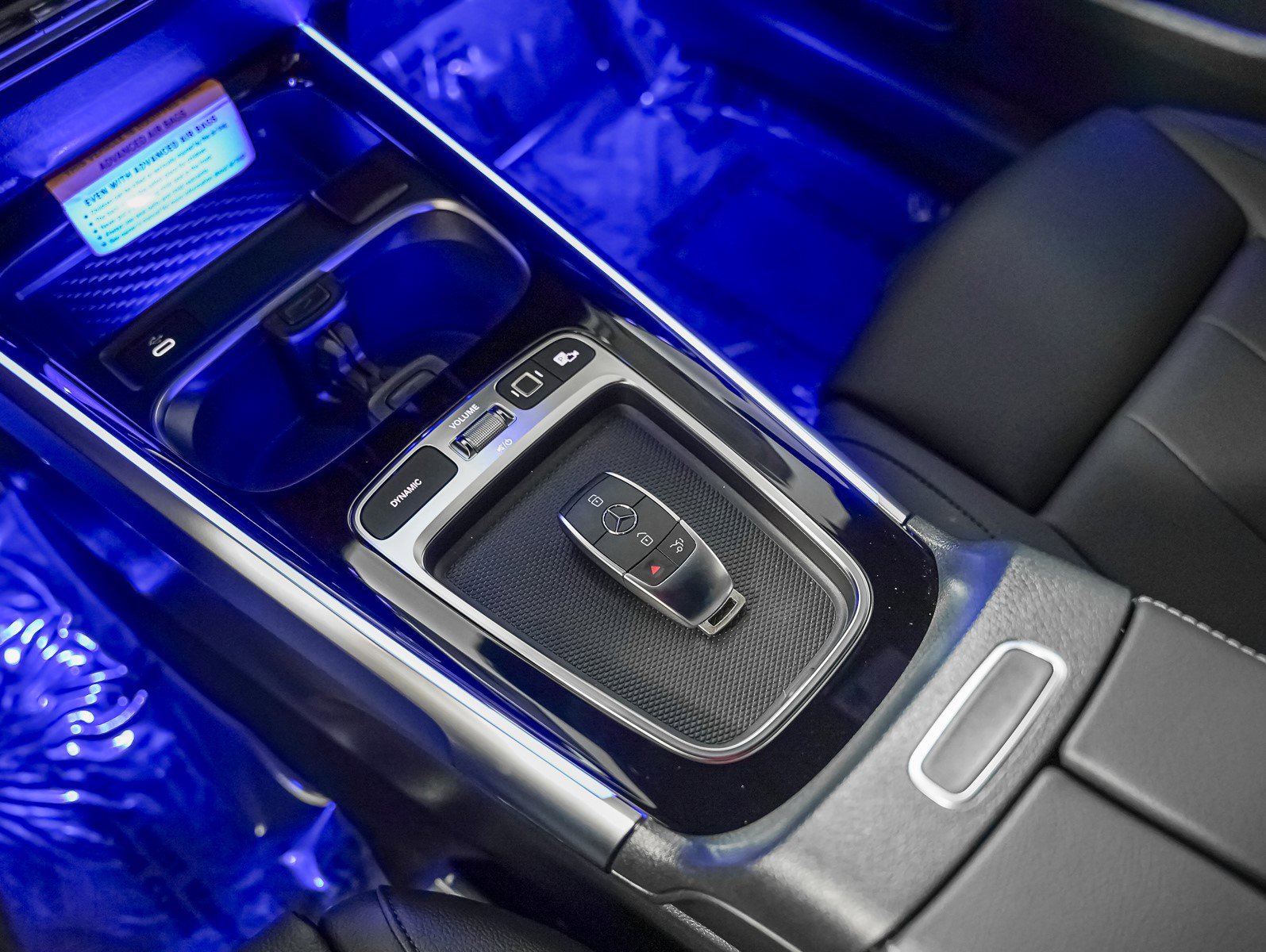 New 2025 Mercedes-Benz GLB 250 4MATIC image 18