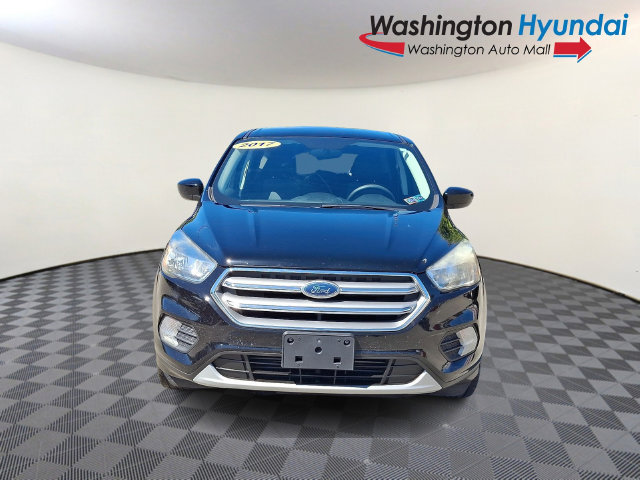 Used 2017 Ford Escape SE AWD/4WD image 2