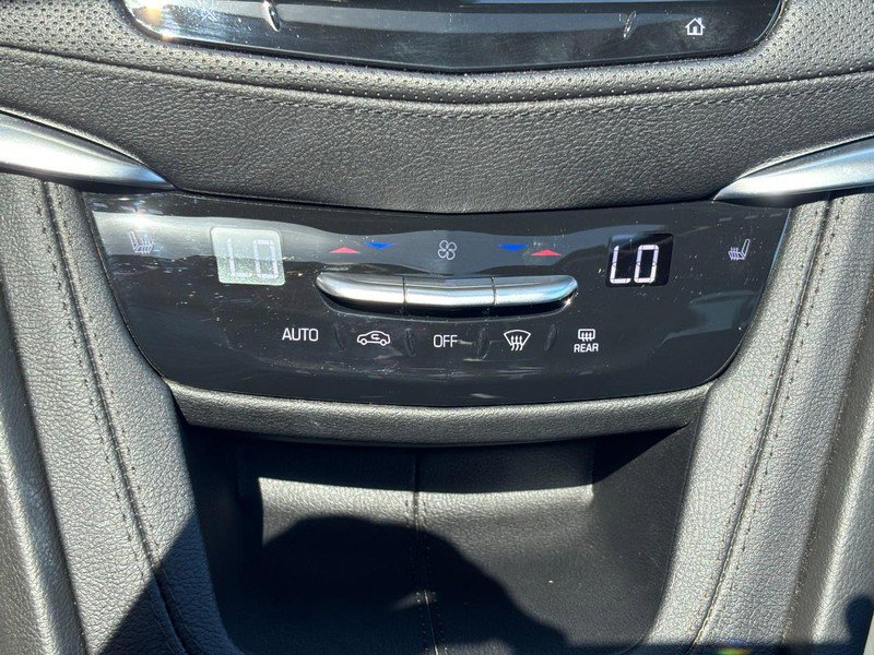 Used 2025 Cadillac XT5 Sportv w/ Technology Package image 23