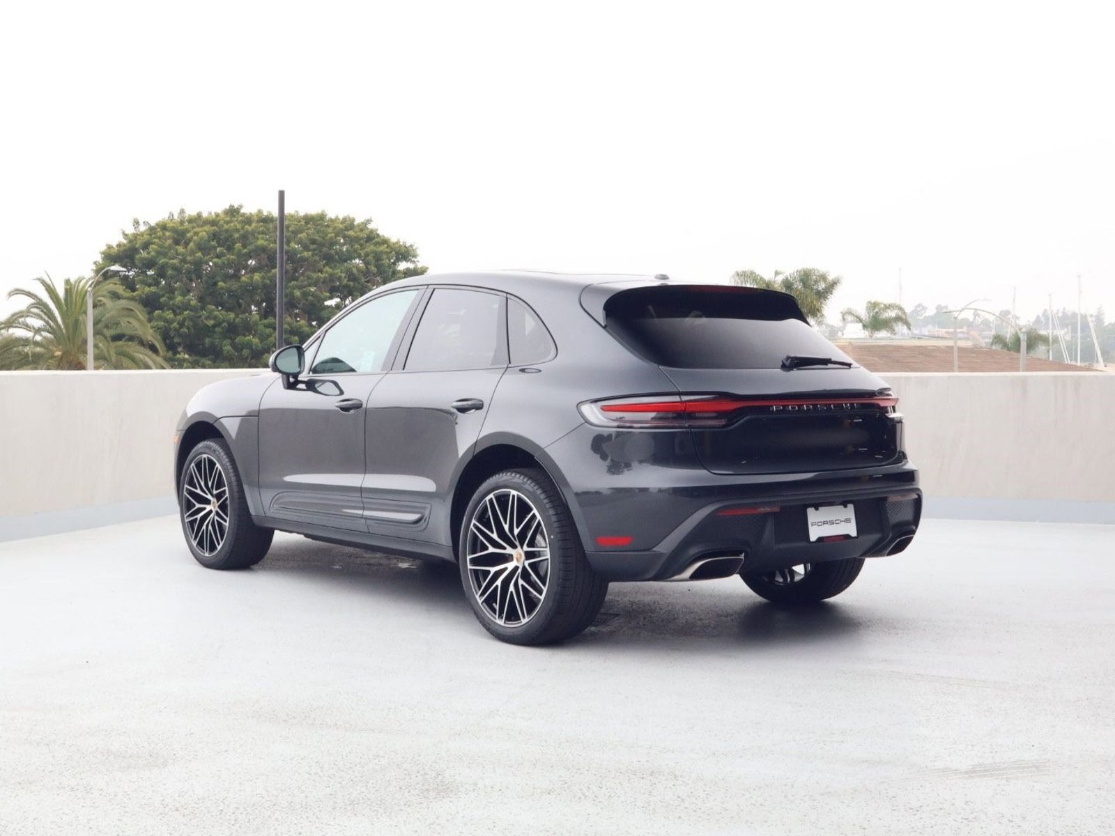 New 2026 Porsche Macan AWD/4WD image 3