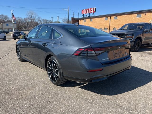 Used 2023 Honda Accord Touring image 6