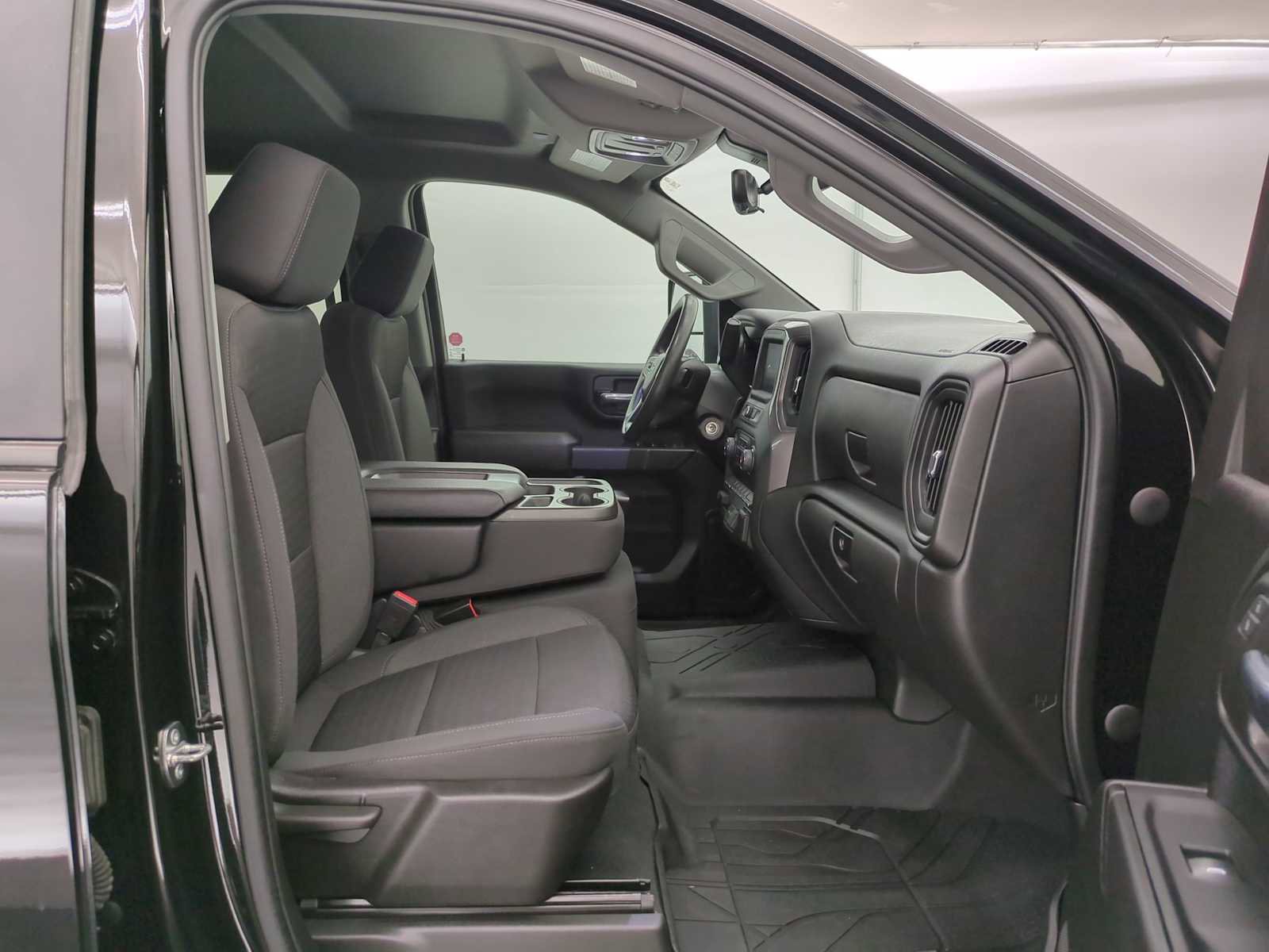 Used 2023 Chevrolet Silverado 2500 Custom w/ Custom Value Package image 20