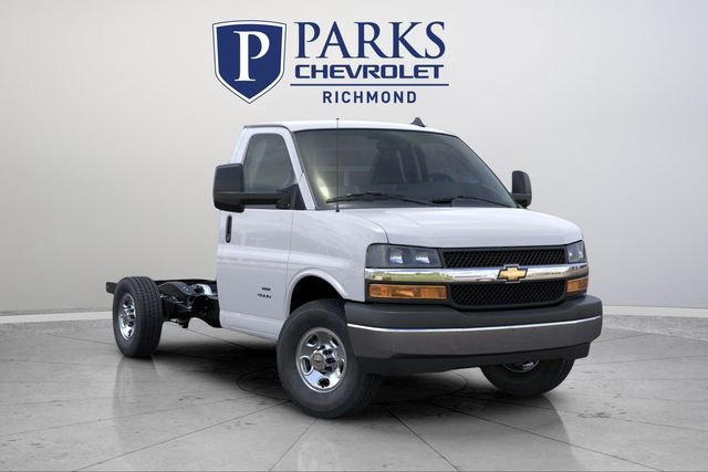 New 2025 Chevrolet Express 3500 w/ Power Convenience Package RWD image 7