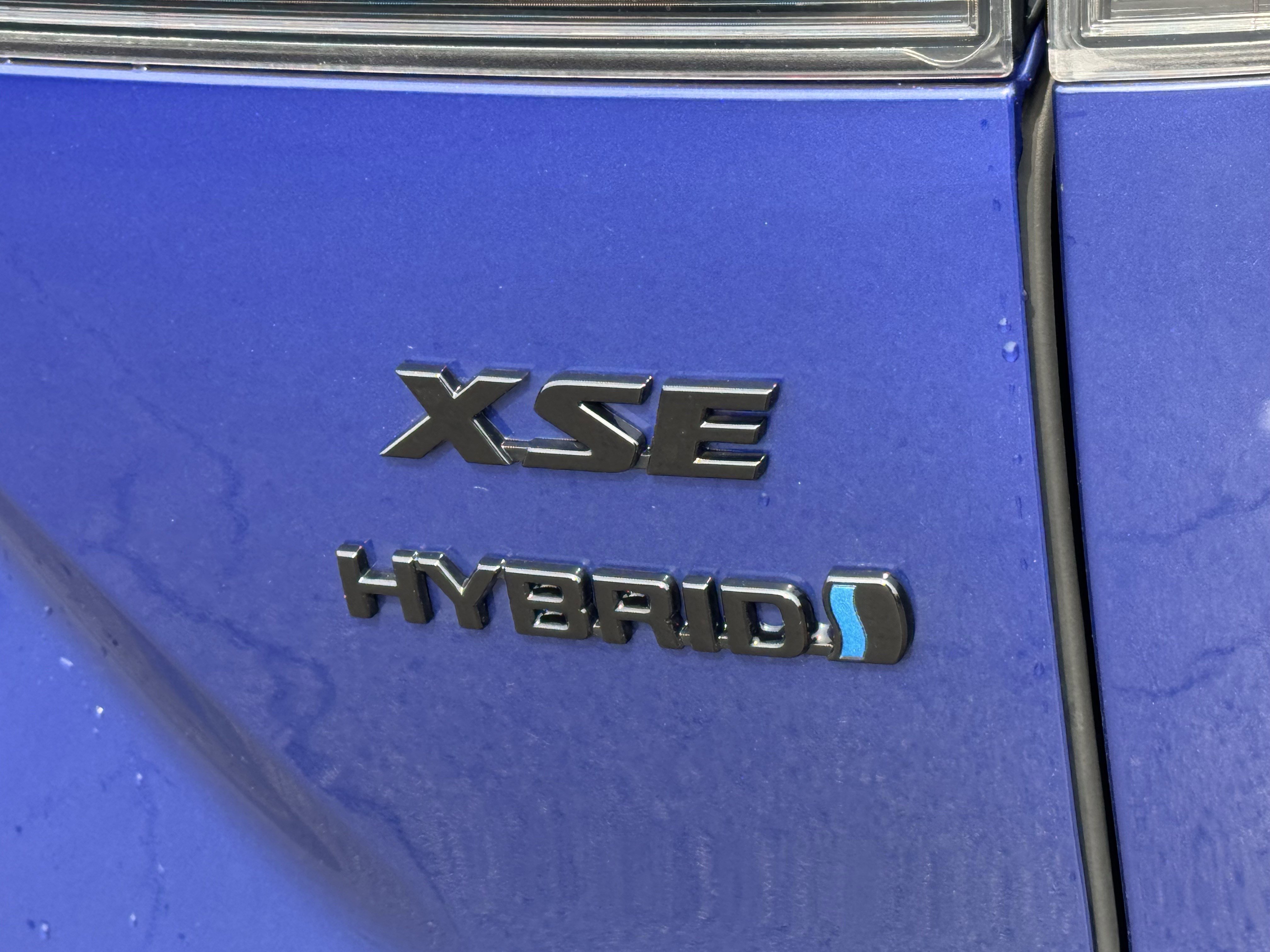 Used 2024 Toyota Corolla Cross XSE w/ Convenience Package image 44