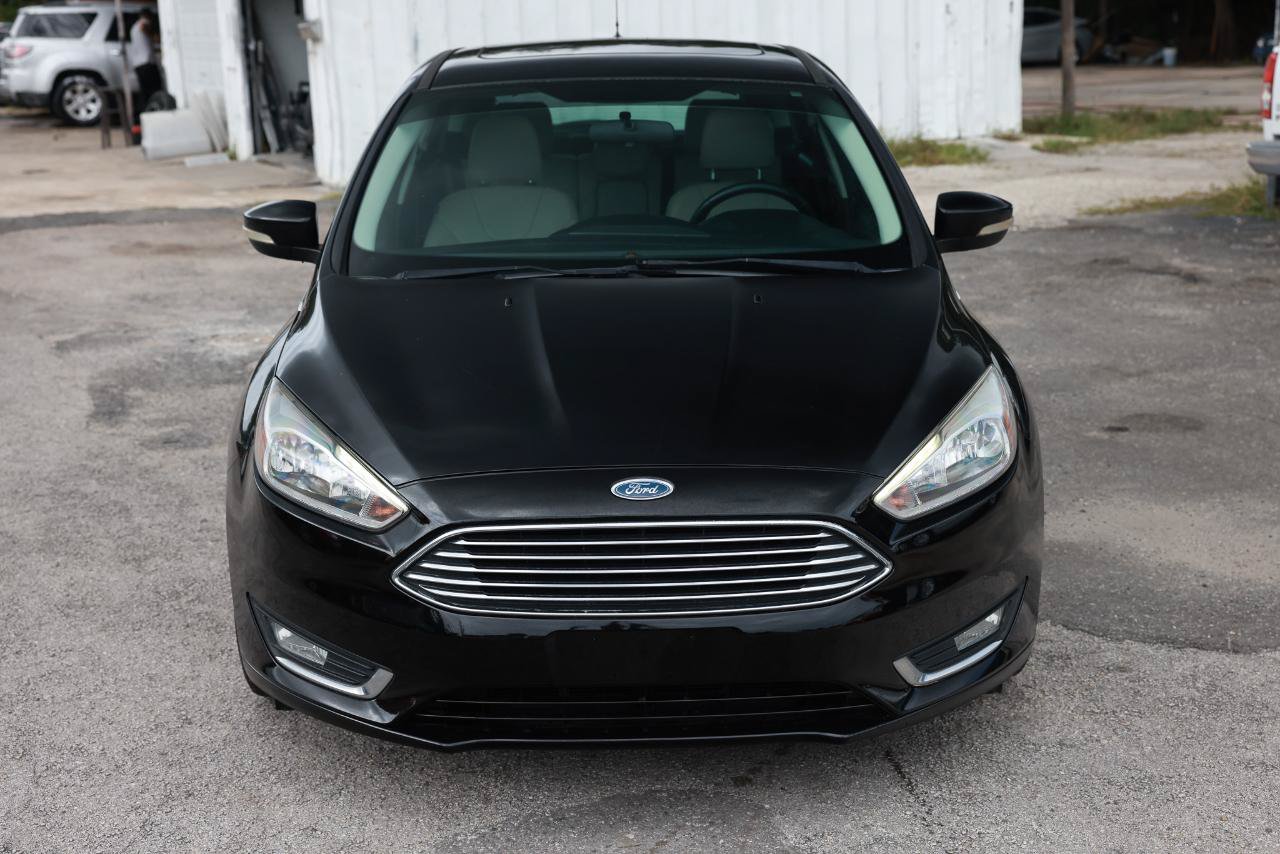 Used 2016 Ford Focus Titanium FWD image 17