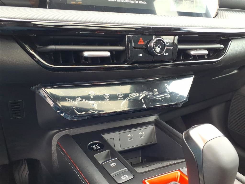 New 2026 Nissan Kicks SR w/ SR Premium Package image 14