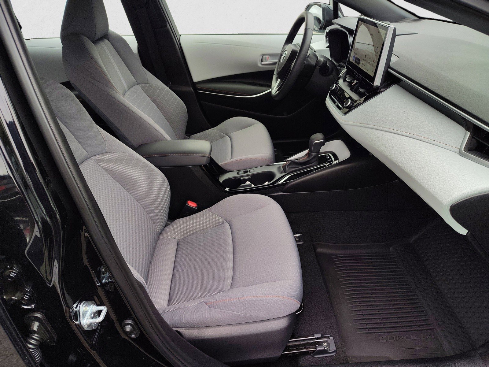Used 2025 Toyota Corolla FX w/ Convenience Package FWD image 19