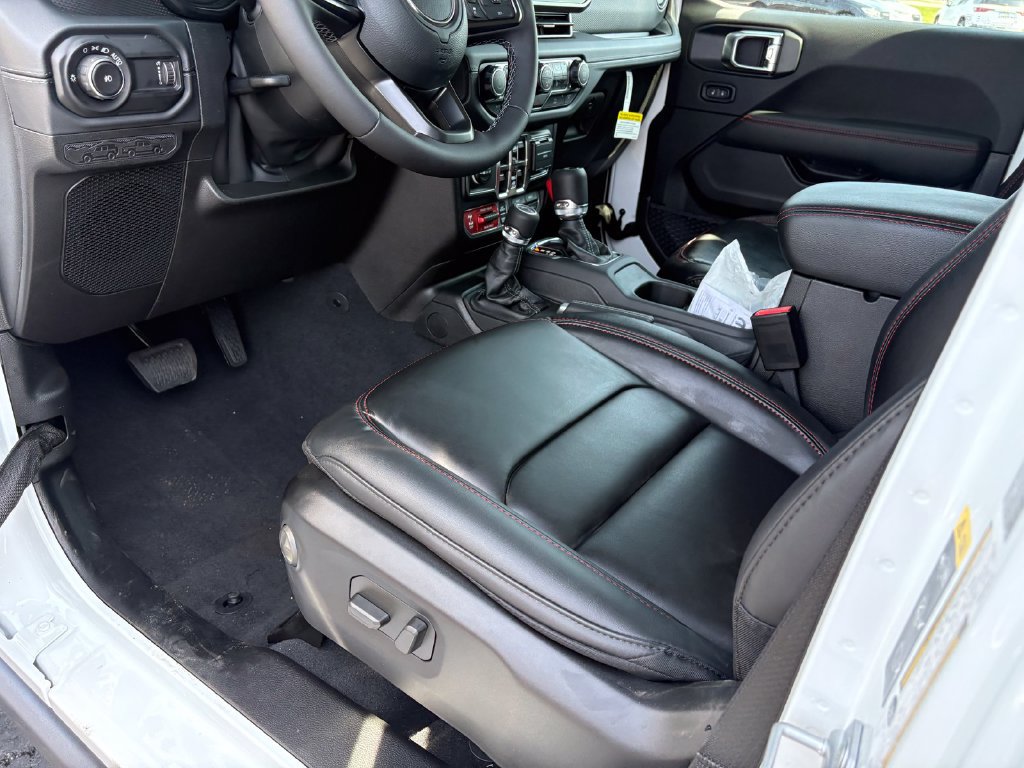New 2026 Jeep Wrangler Unlimited Rubicon AWD/4WD image 14