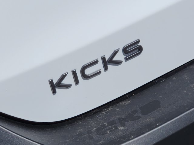 New 2027 Nissan Kicks SV FWD image 11