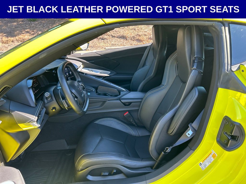 Used 2022 Chevrolet Corvette Stingray Coupe RWD image 4