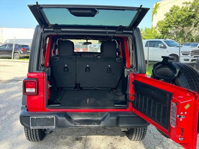 Certified 2022 Jeep Wrangler Unlimited Sport AWD/4WD image 33