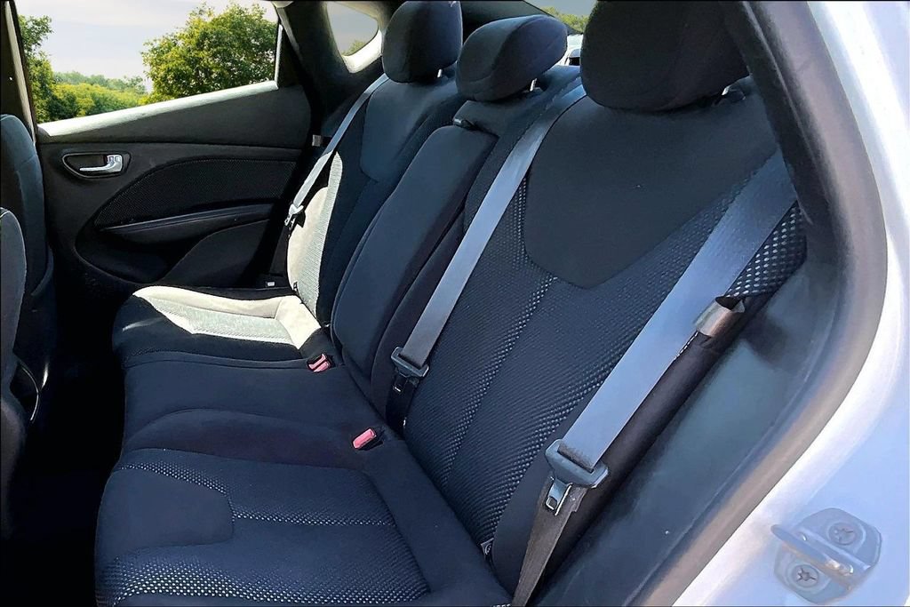 Used 2015 Dodge Dart SXT FWD image 26