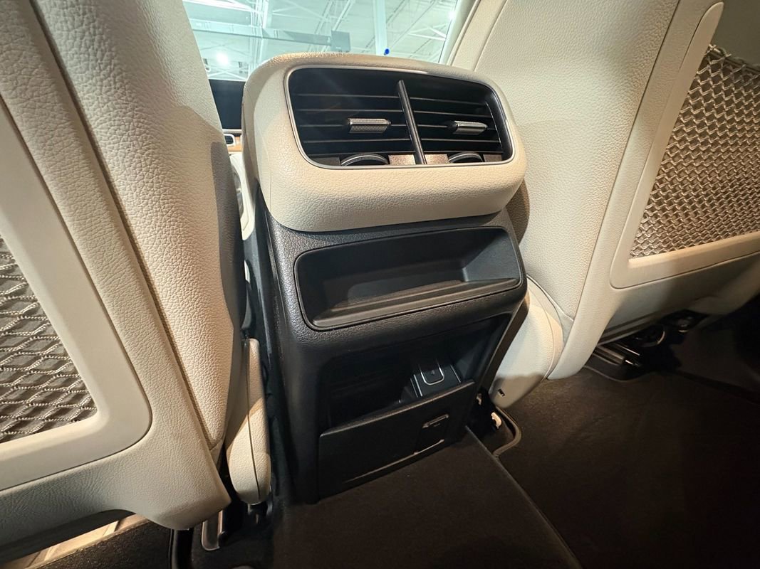 Used 2022 Mercedes-Benz GLE 350 4MATIC w/ Premium Package image 42