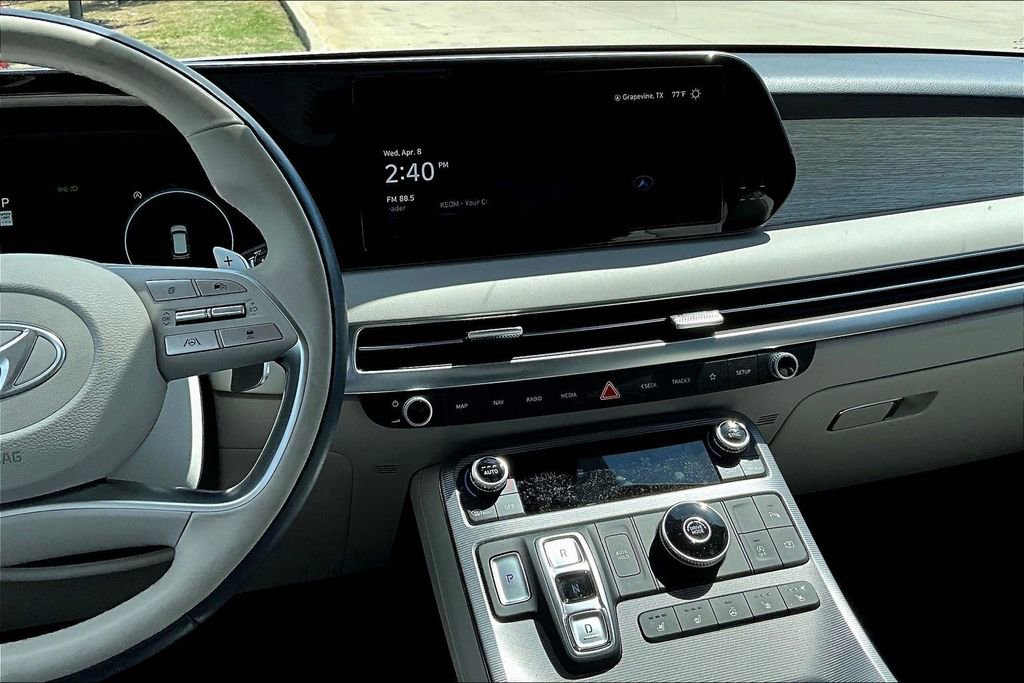 Used 2025 Hyundai Palisade Calligraphy image 8