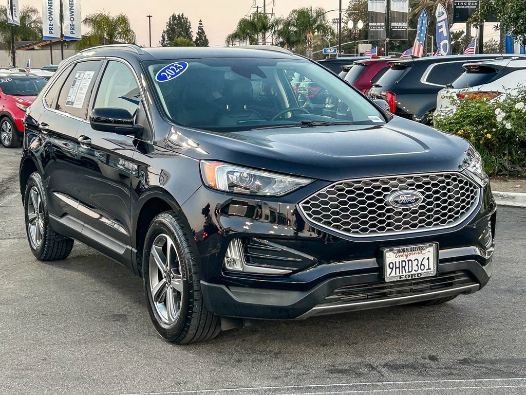 Used 2023 Ford Edge SEL w/ Convenience Package AWD/4WD image 3