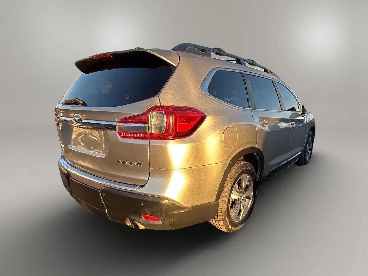 Used 2019 Subaru Ascent Premium w/ Popular Package #3 image 5