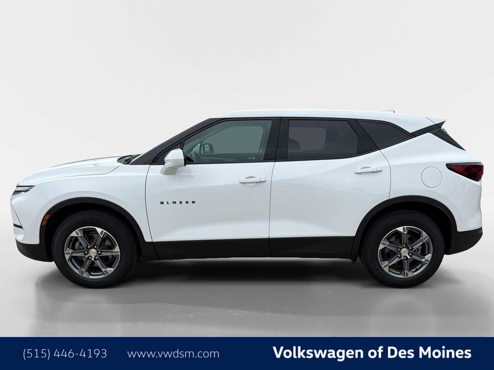 Used 2023 Chevrolet Blazer LT w/ Driver Confidence Package AWD/4WD image 3