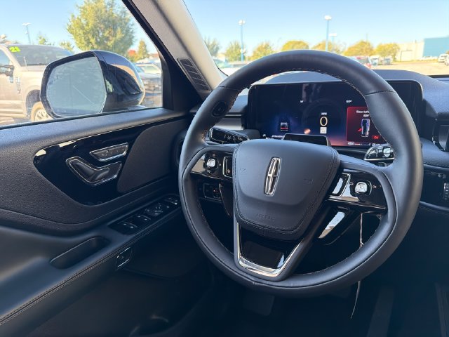 New 2026 Lincoln Aviator AWD w/ Jet Appearance Package image 19