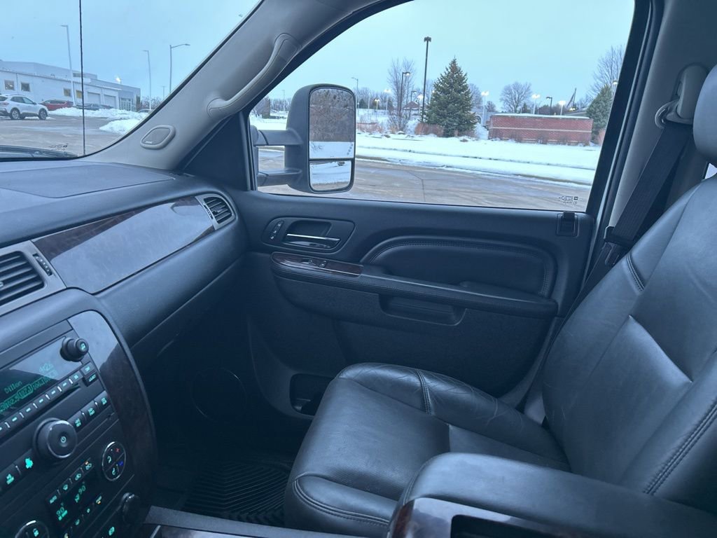 Used 2013 GMC Sierra 3500 Denali image 30