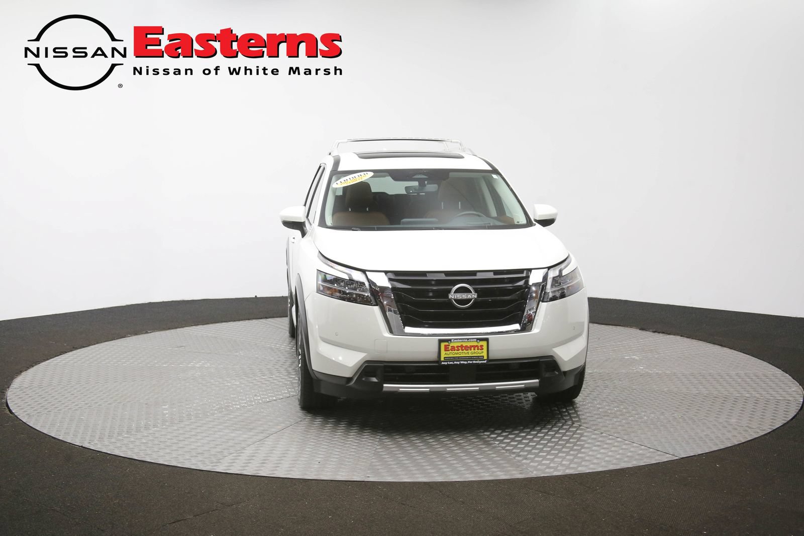Used 2023 Nissan Pathfinder Platinum AWD/4WD image 55