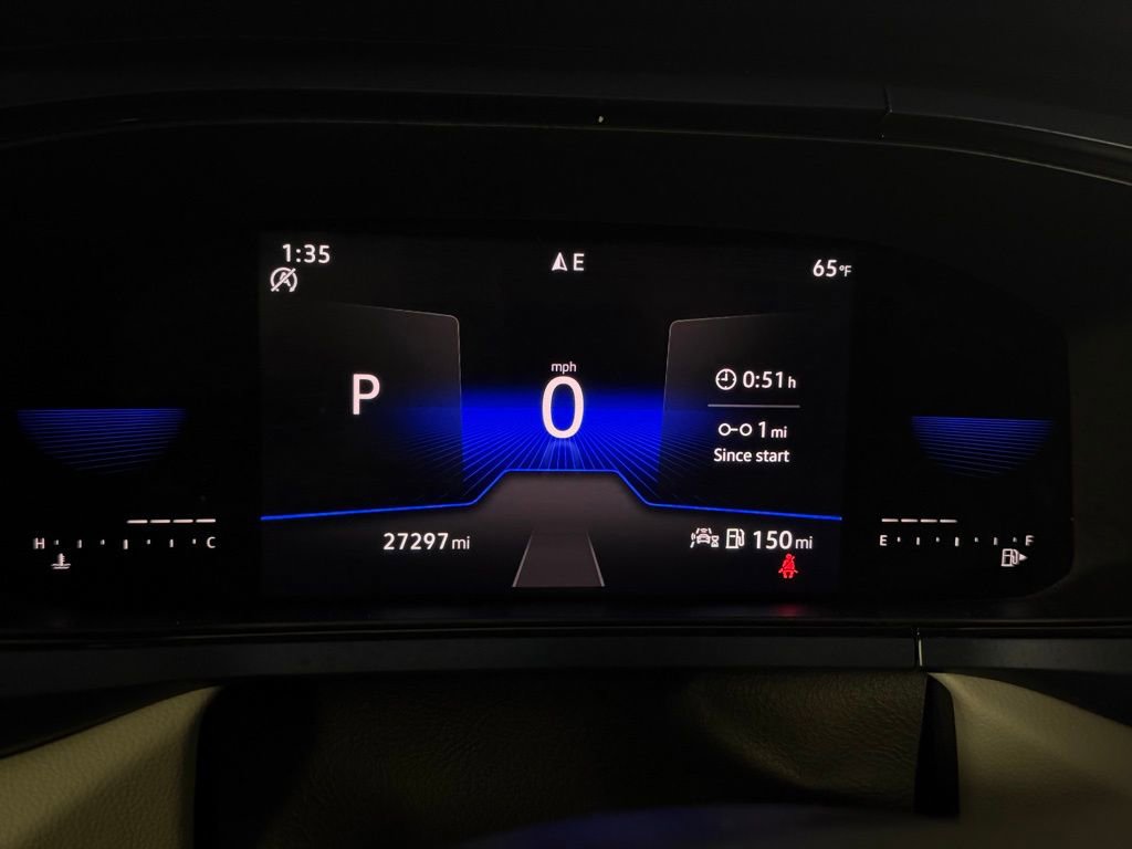 Used 2023 Volkswagen Taos SE w/ Panoramic Sunroof Package image 16