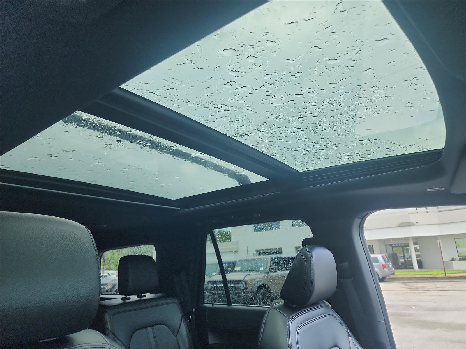 Certified 2021 Ford Expedition Limited RWD image 32