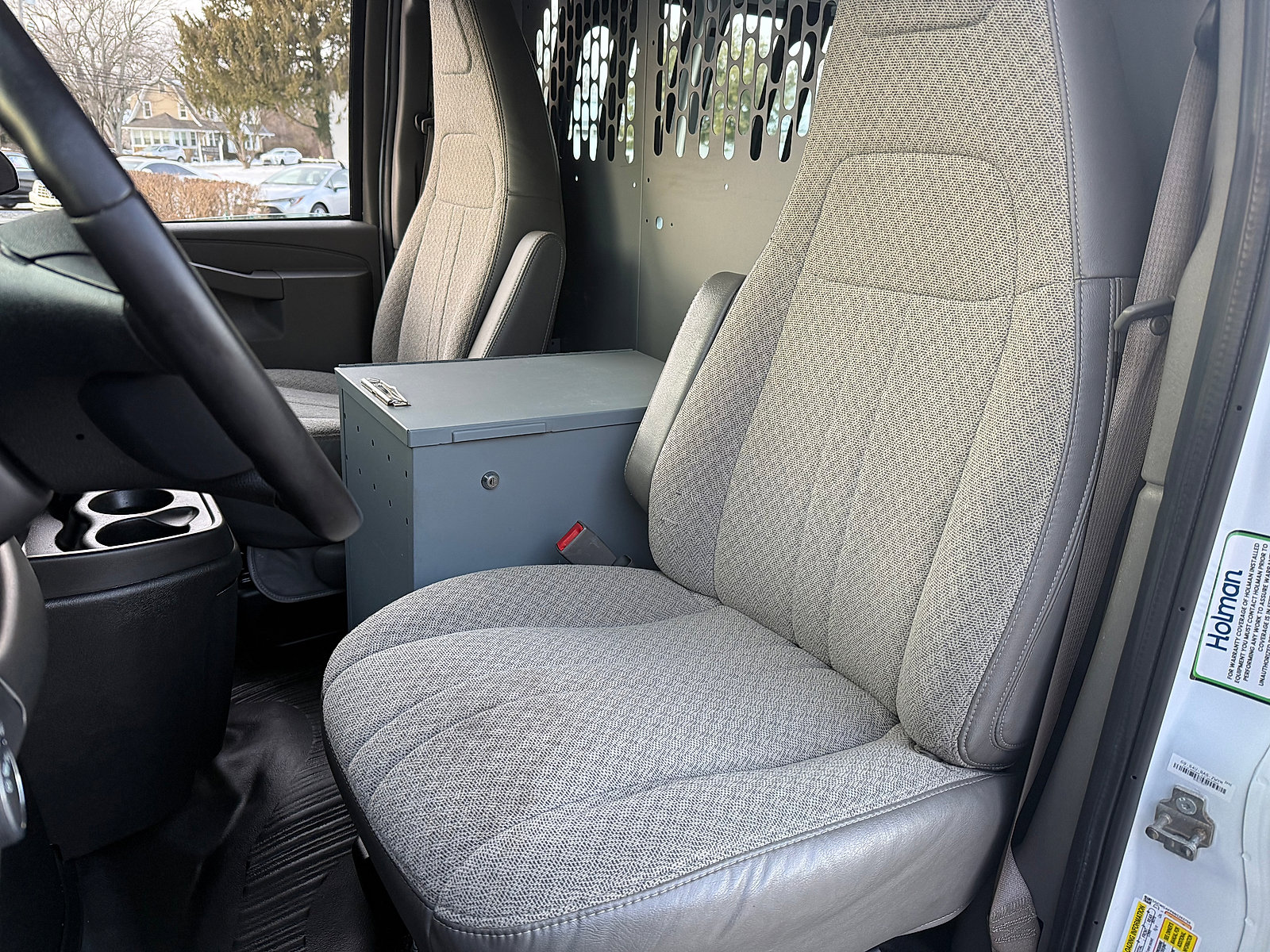 Used 2022 Chevrolet Express 2500 w/ Driver Convenience Package image 15