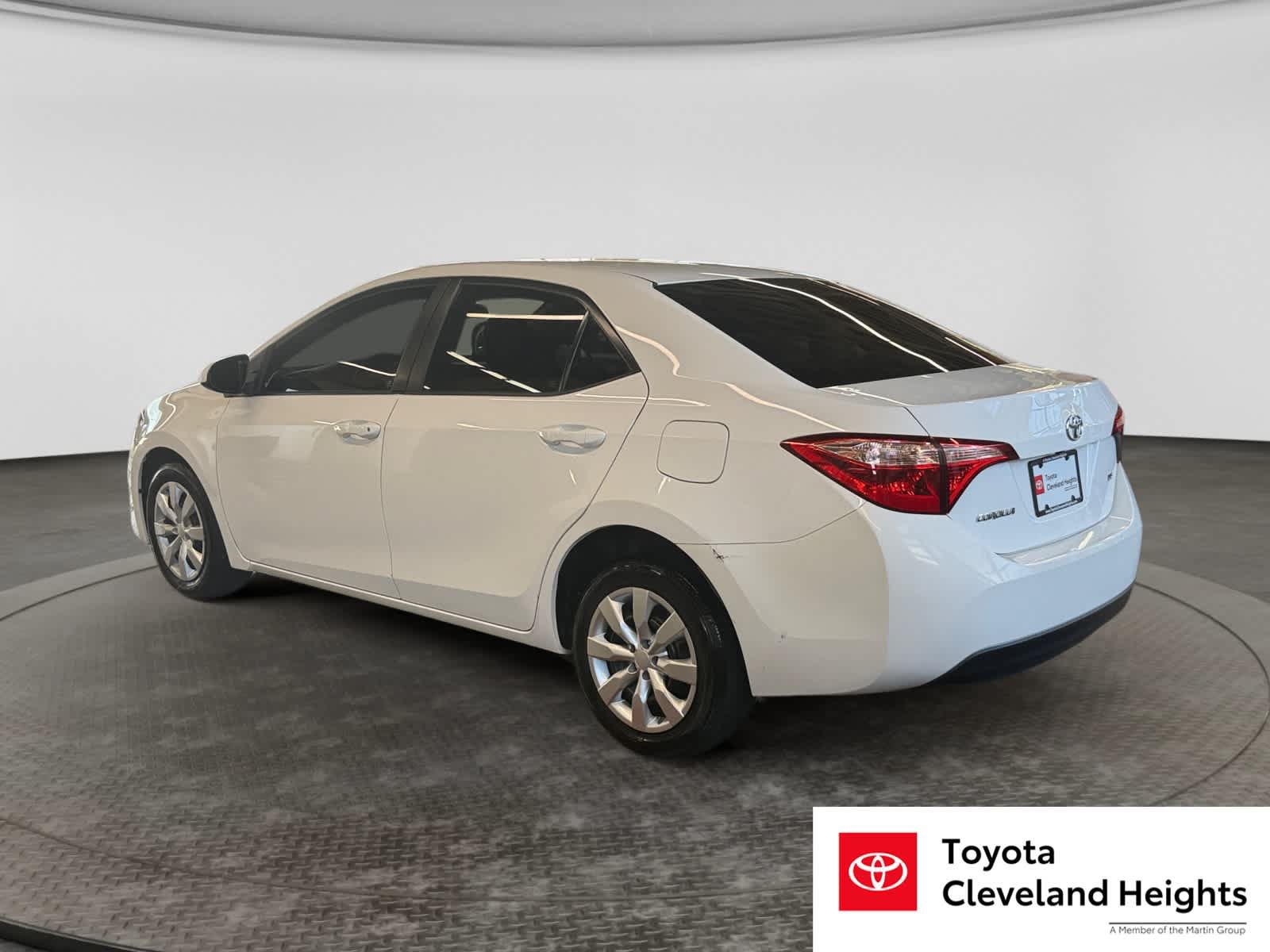 Used 2017 Toyota Corolla LE w/ Carpet Mat Package (TMS) FWD image 7
