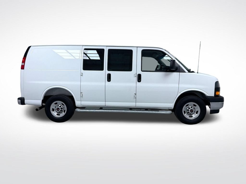 Used 2025 GMC Savana 2500 w/ Driver Convenience Package RWD image 10