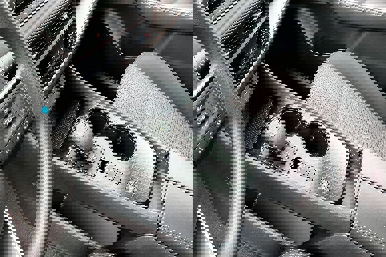 Certified 2023 Nissan Rogue SV FWD image 16