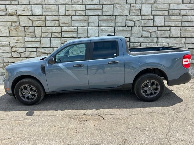 Certified 2025 Ford Maverick XLT FWD image 3