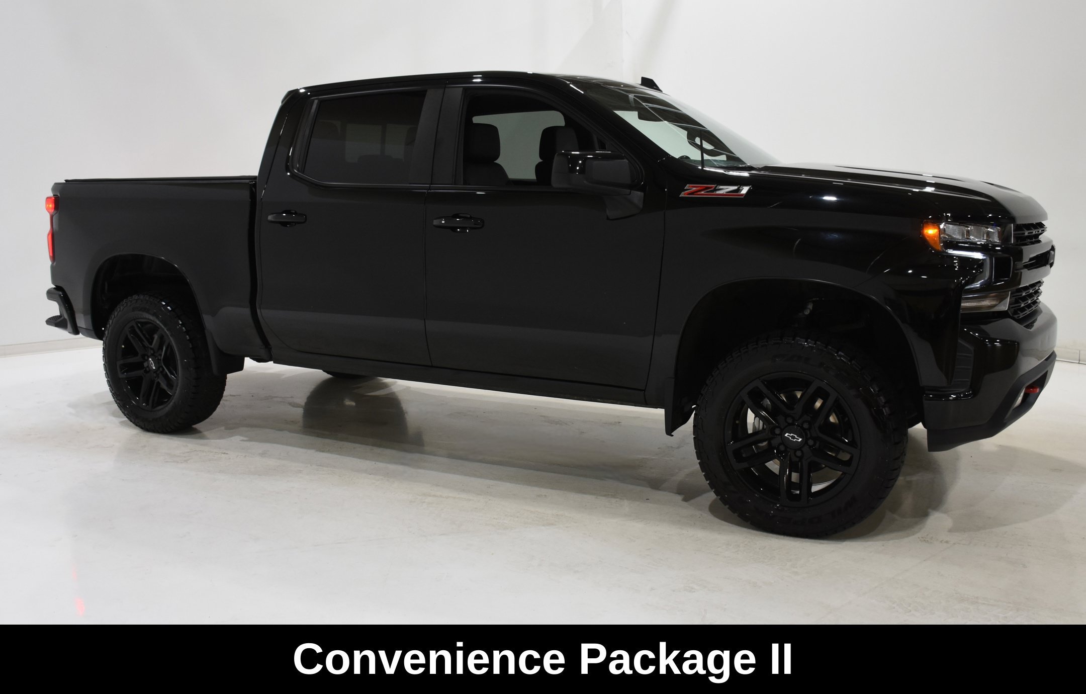 Used 2021 Chevrolet Silverado 1500 LT Trail Boss w/ Convenience Package II AWD/4WD image 3