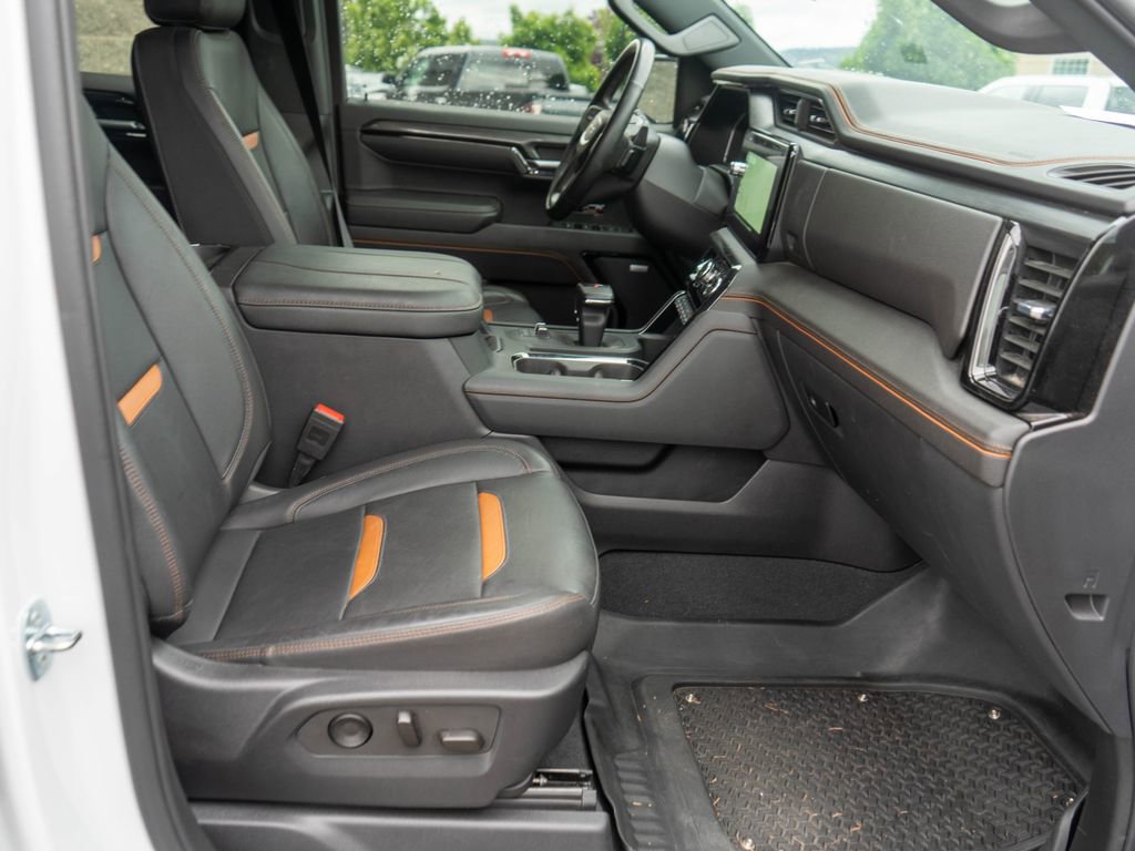 Used 2023 GMC Sierra 1500 AT4 w/ AT4 Preferred Package AWD/4WD image 10