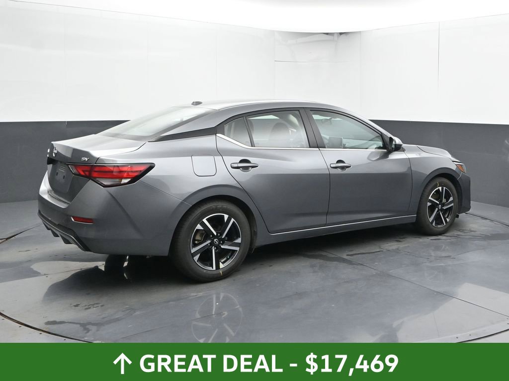 Used 2024 Nissan Sentra SV FWD image 4