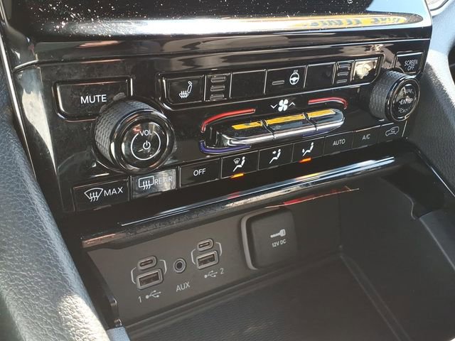 Certified 2023 Jeep Grand Cherokee Altitude AWD/4WD image 12