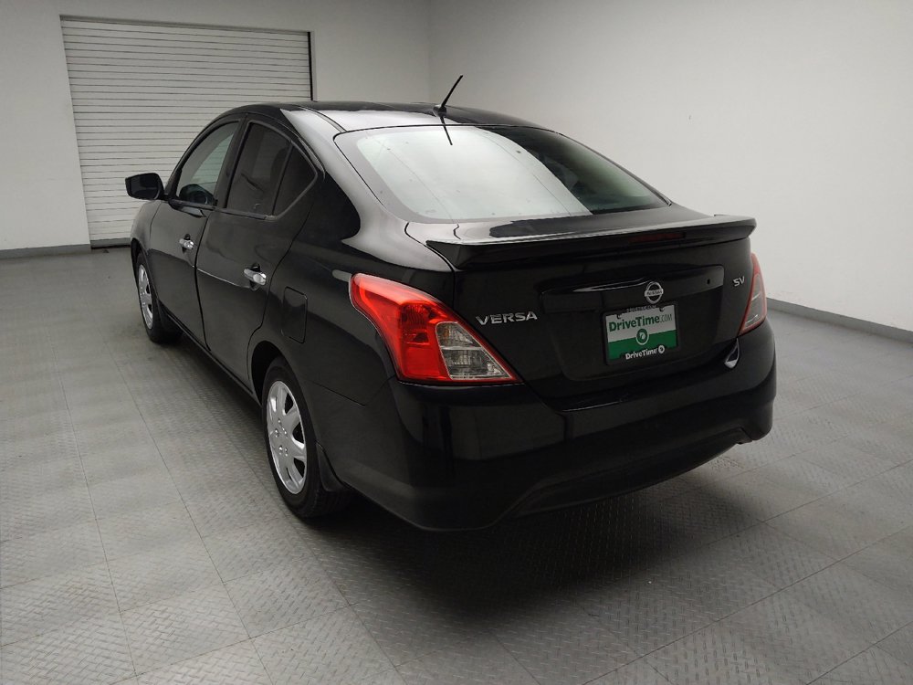 Used 2019 Nissan Versa SV FWD image 5
